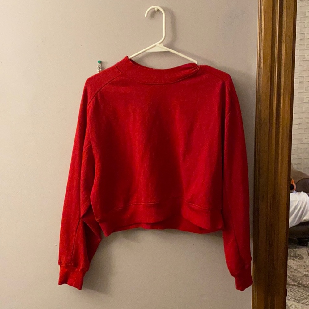 red cropped crew neck (darker in person)